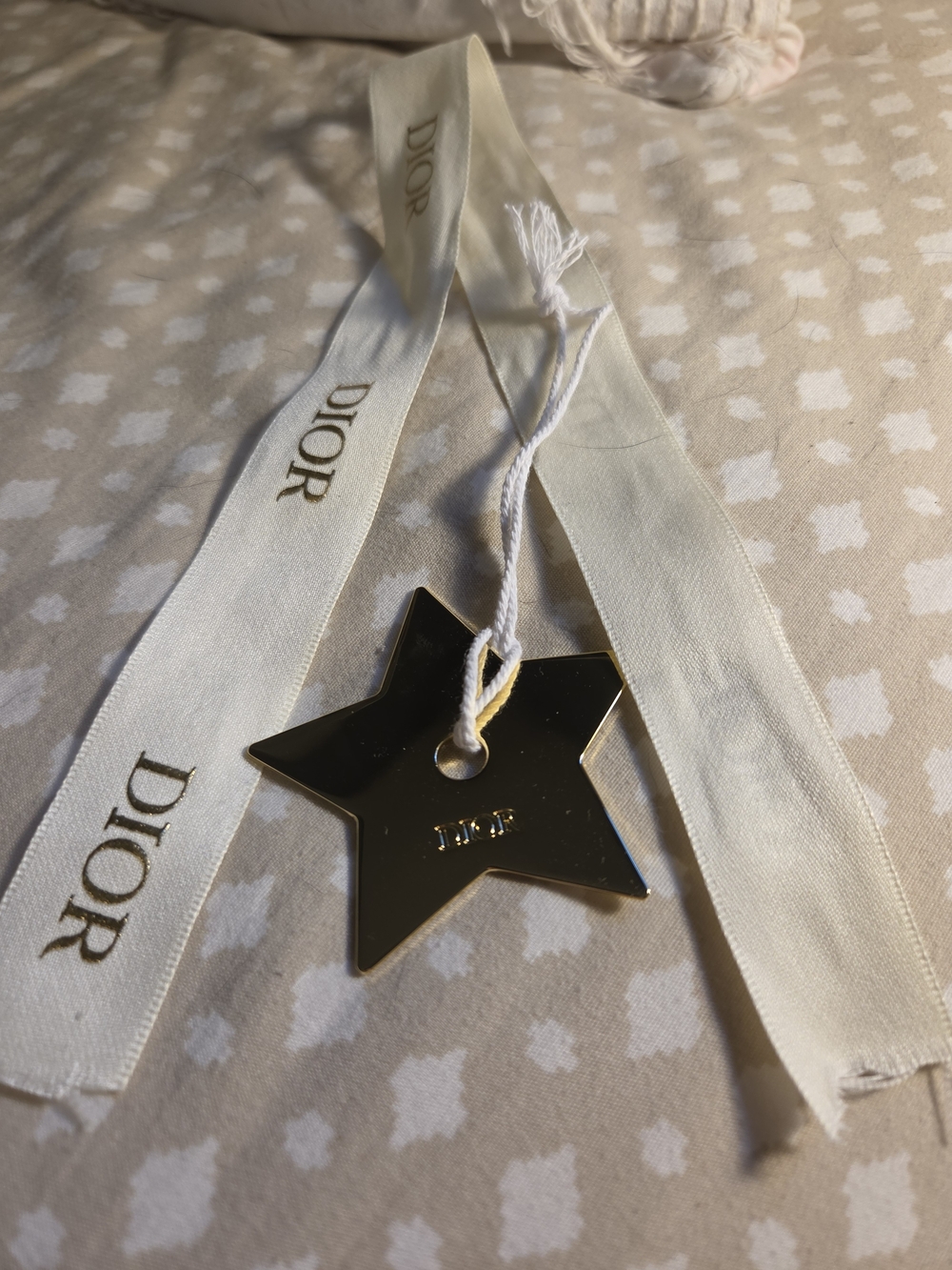 Dior Gold Star Ornament with Branded Ribbon - Ivory